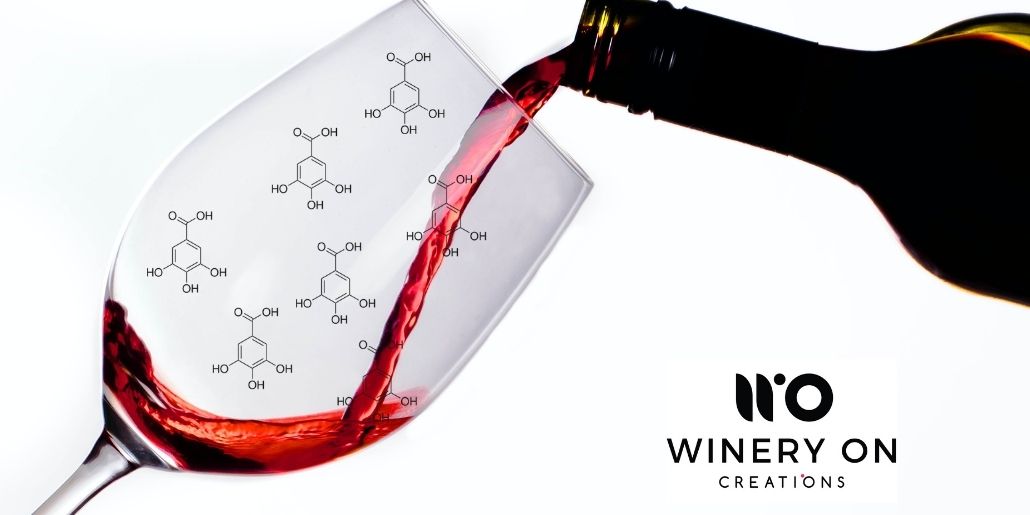 Qué son los taninos del vino servido en copa